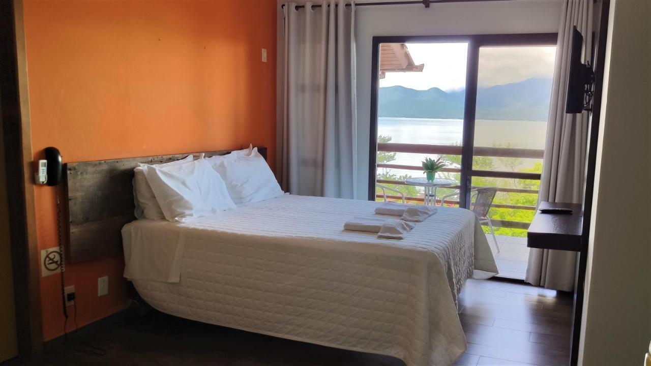 Quarto Triplo Standard