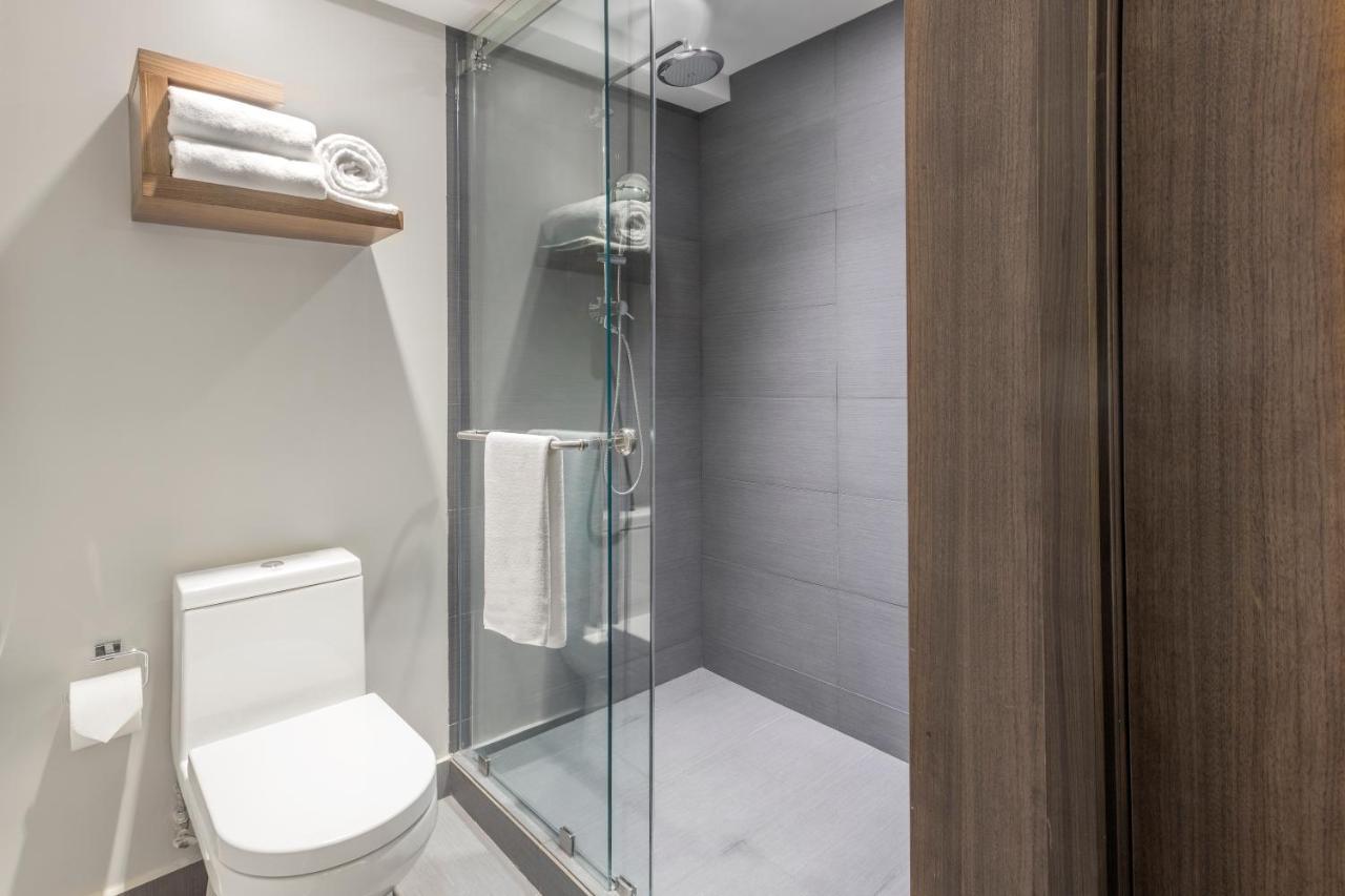 Quarto King Club Floor