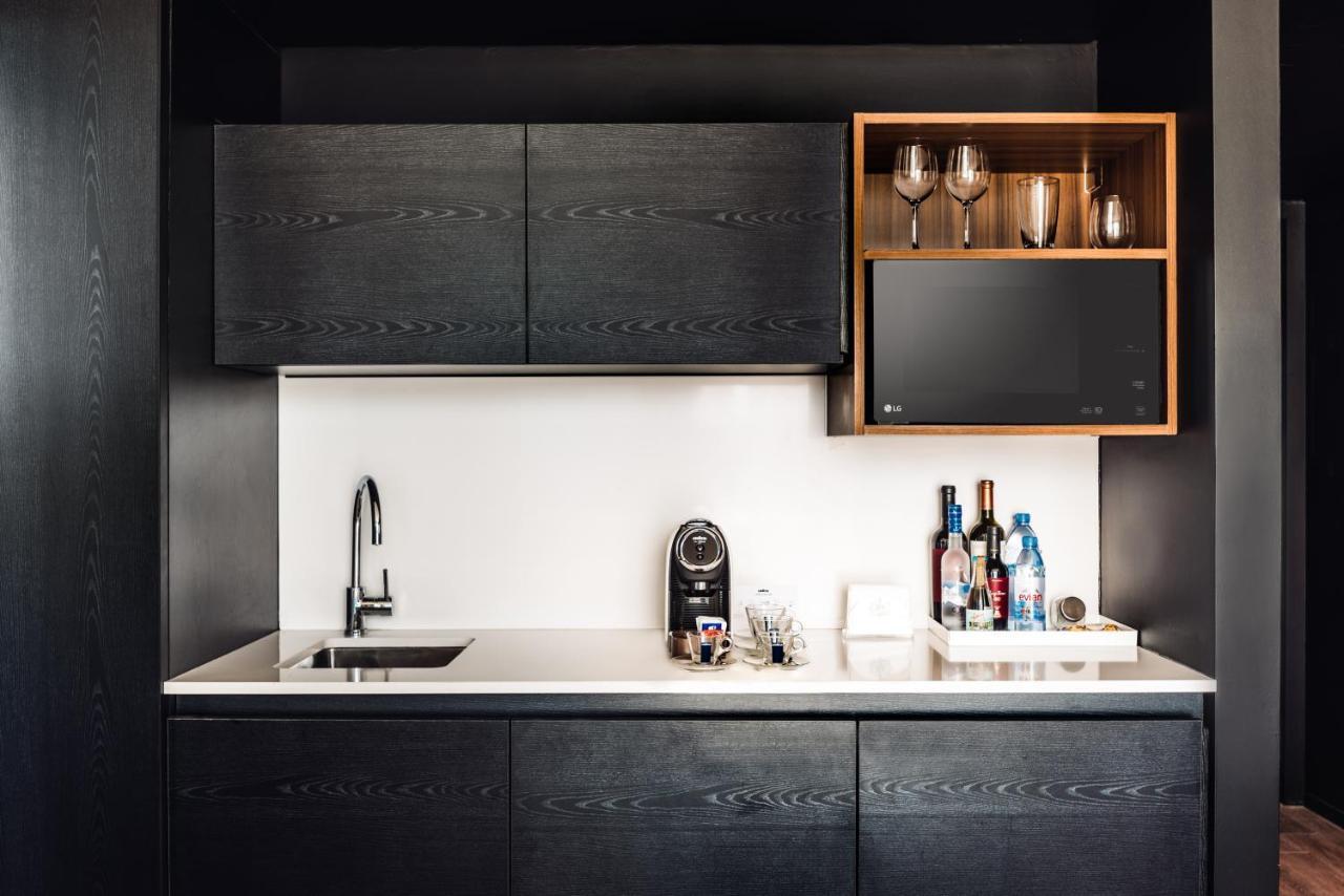 Deluxe King Suite with View,1206957085:JPEG