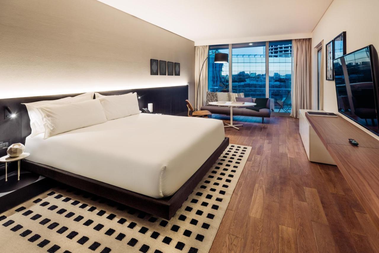 Quarto Superior de Canto com Cama King-size