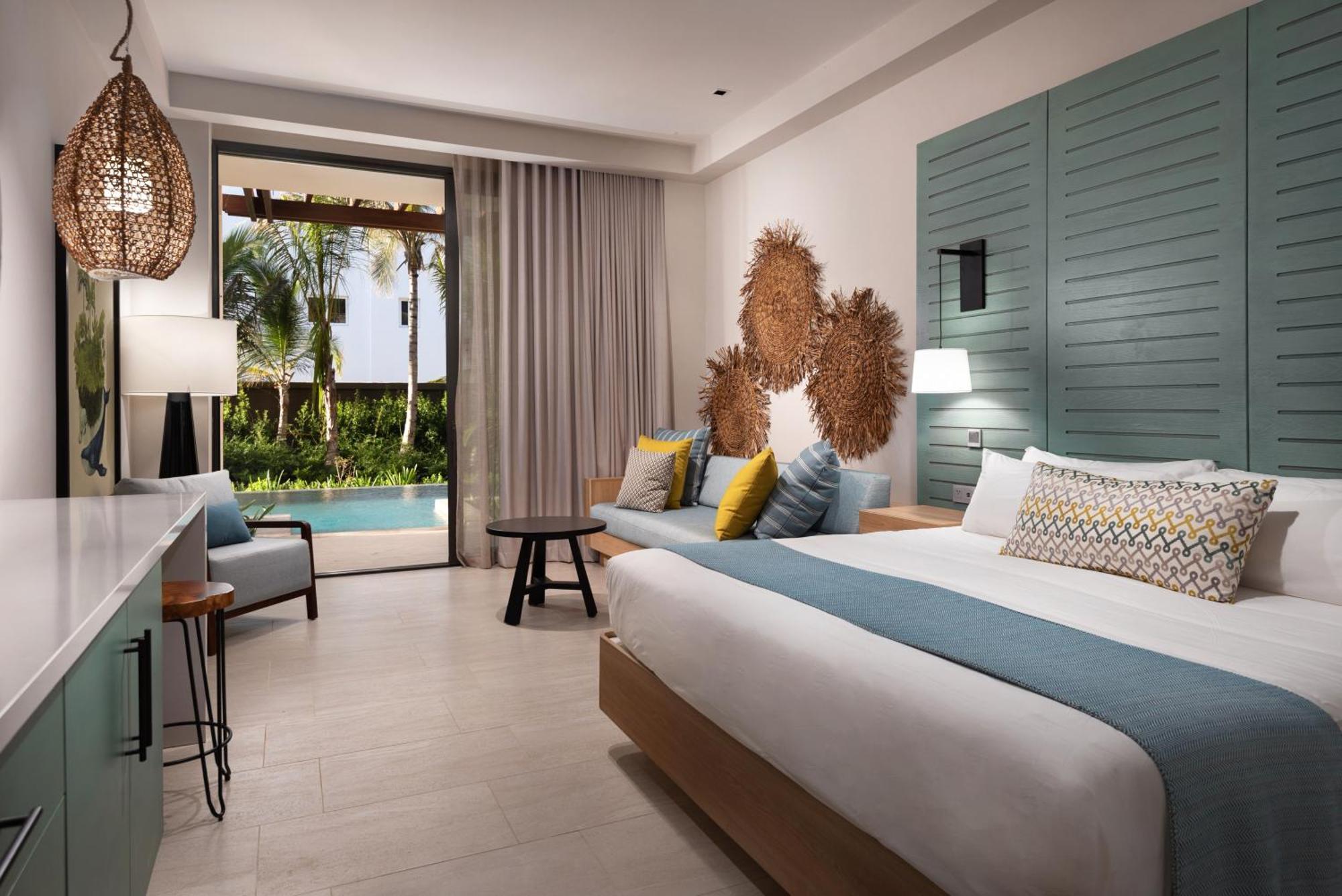 Suíte Júnior Resort com Cama King-size e Acesso Direto à Piscina