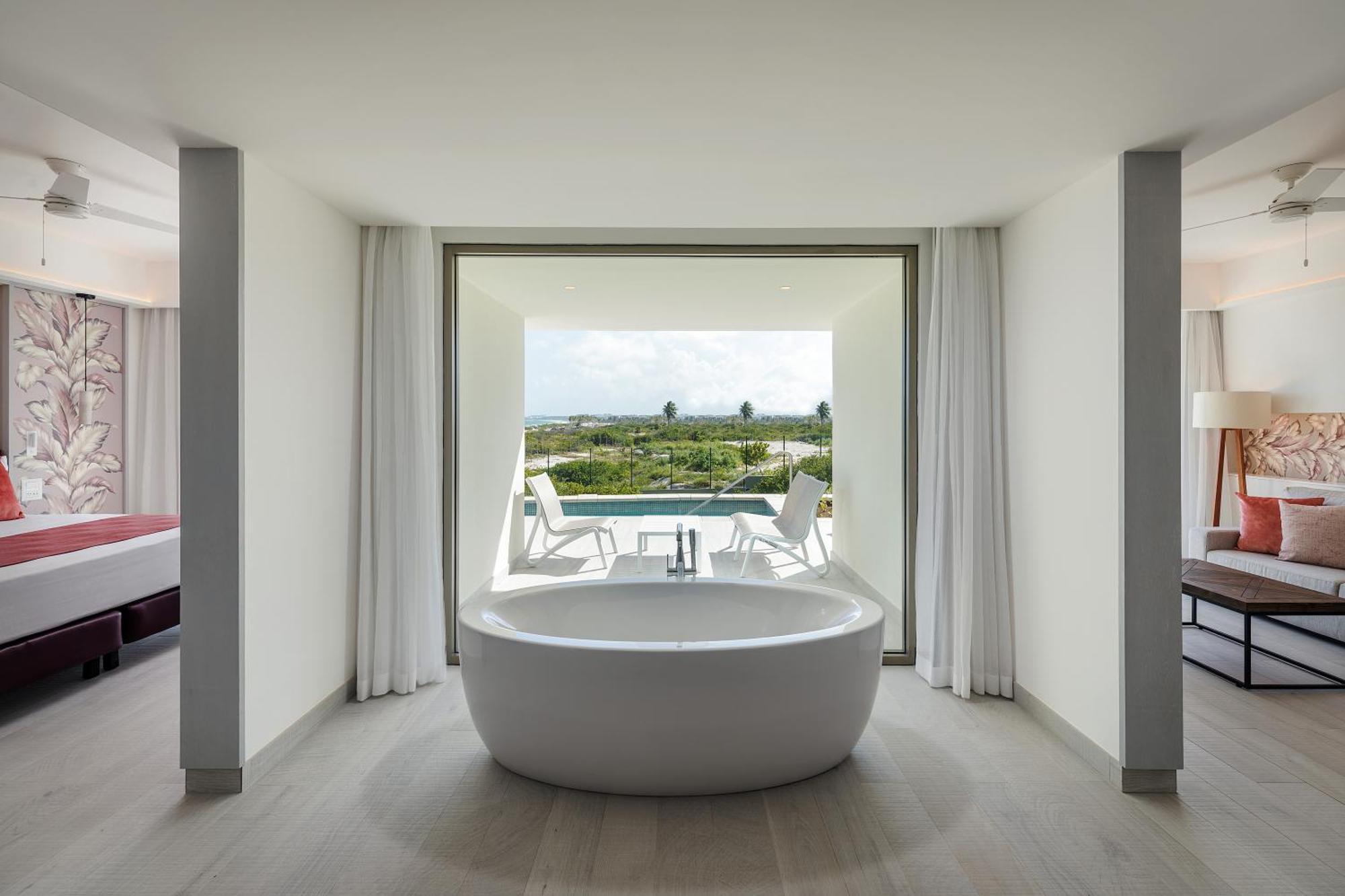 Acomodação Privilegiada Romance Deluxe com Acesso Direto à Piscina
