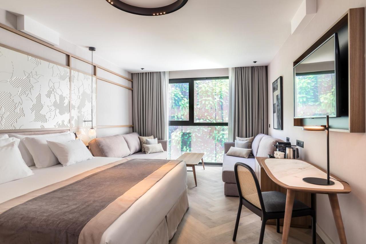 Quarto Familiar (2 Adultos + 1 Criança)