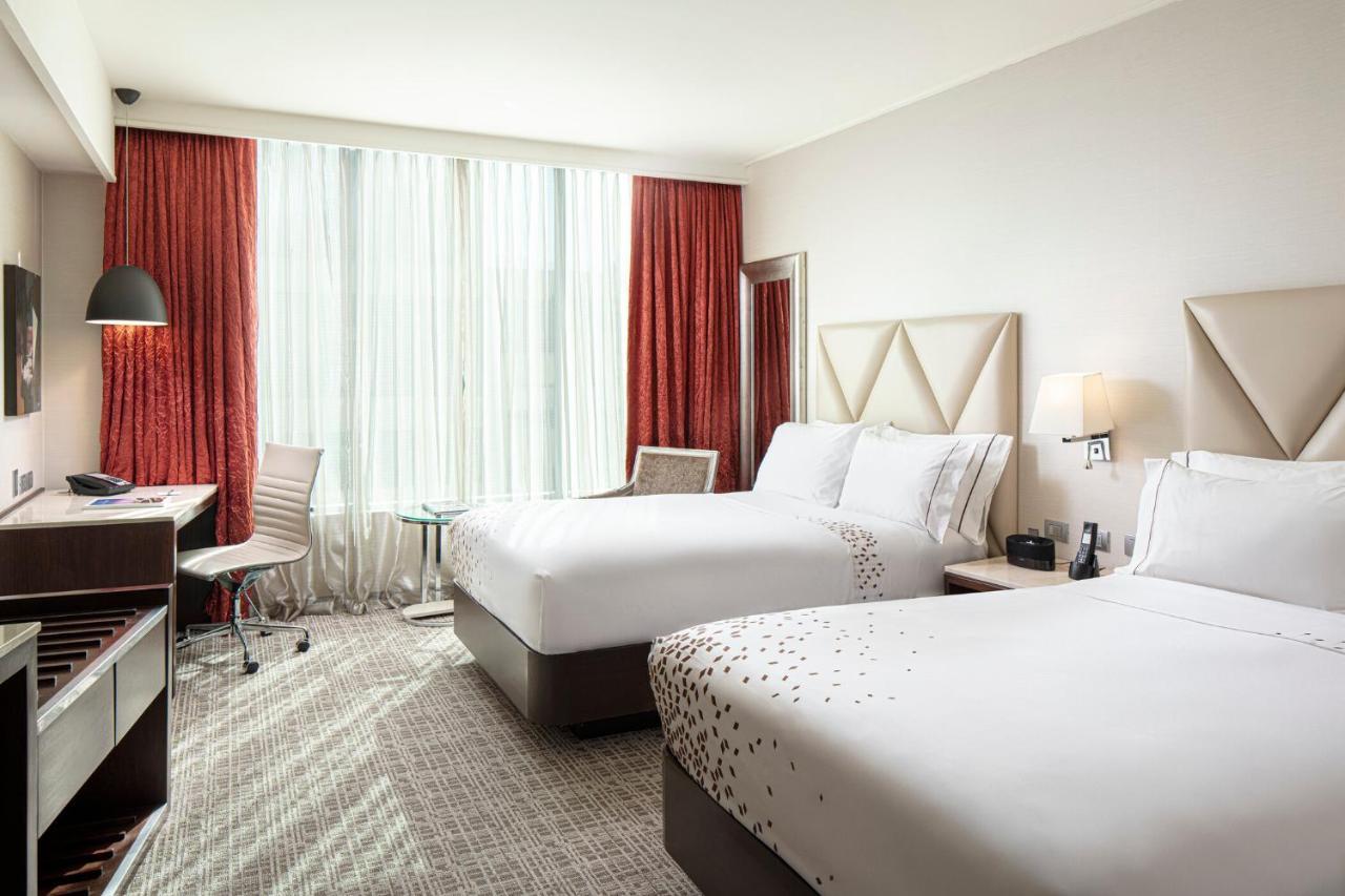 Quarto Menor com 2 Camas de Solteiro no Andar do Concierge