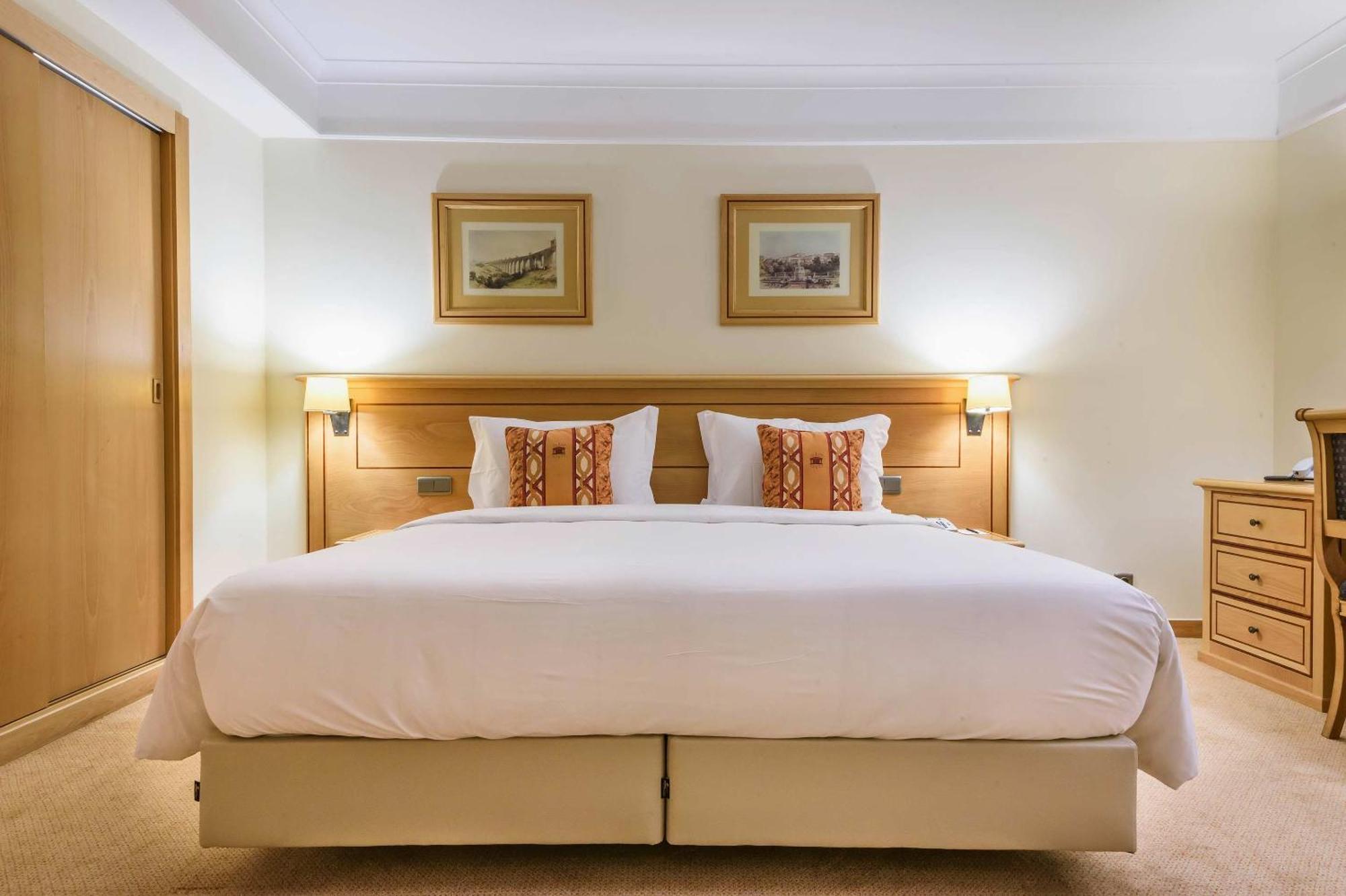 Suite,1437172837:JPEG