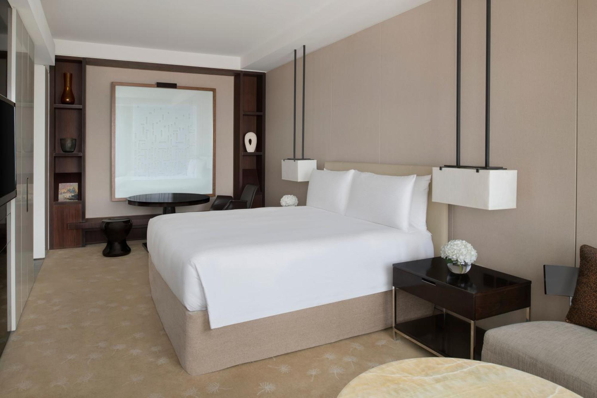 Quarto Clássico com Cama King-size e Vista do Mar