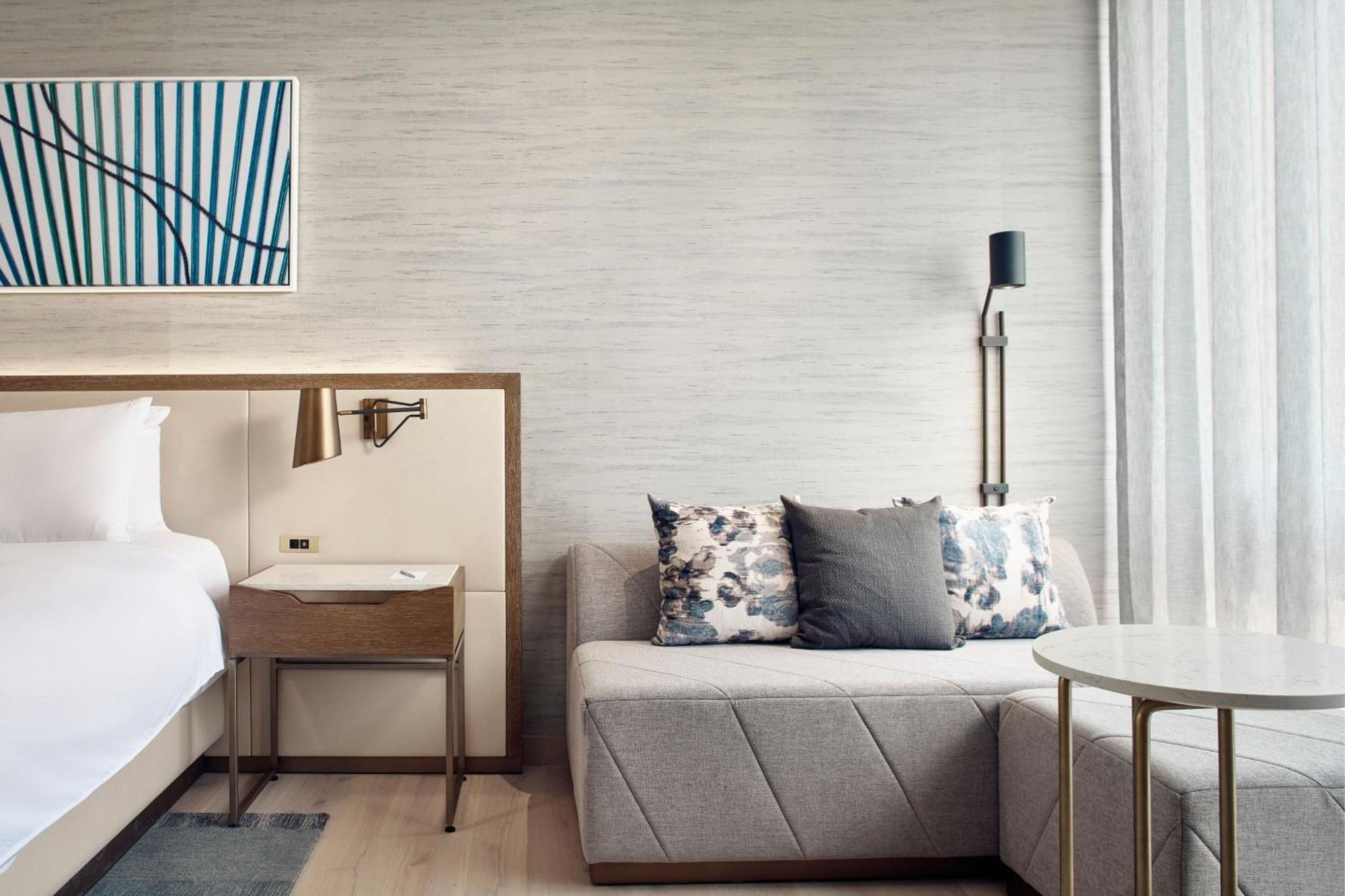 Quarto com 1 Cama King-size e Acesso ao Lounge Executivo