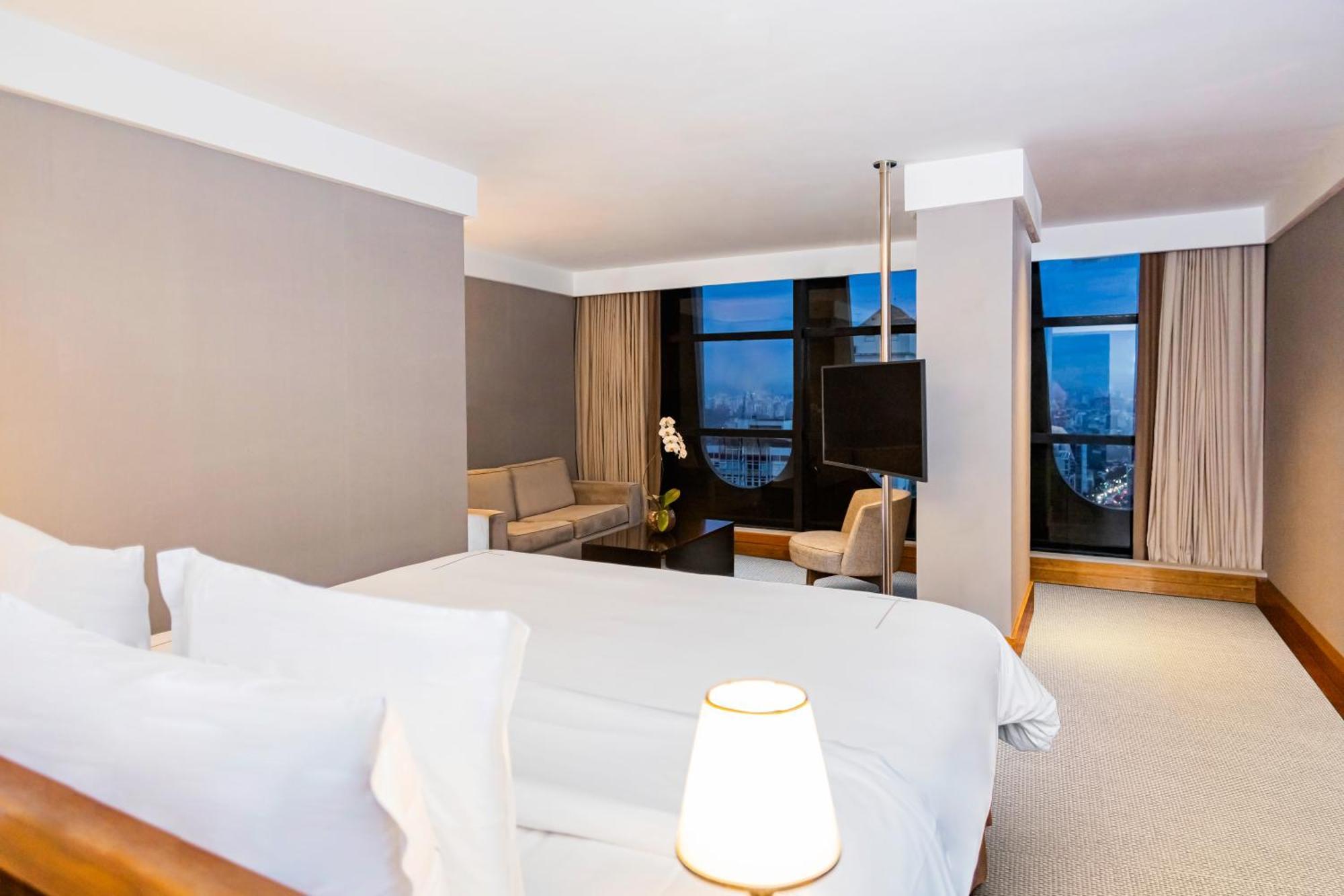 Quarto Duplo Deluxe Plus com Vista da Cidade