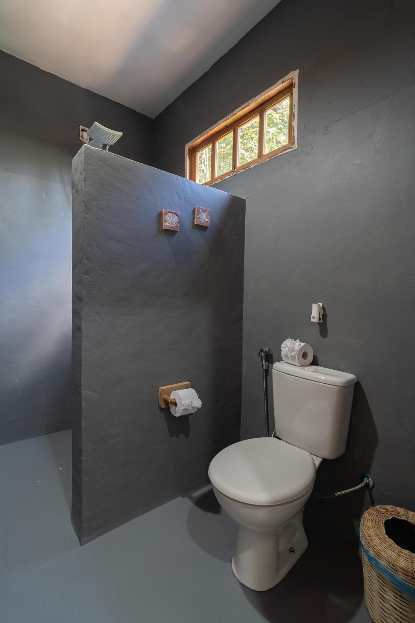 Quarto Triplo com Vista para a Piscina
