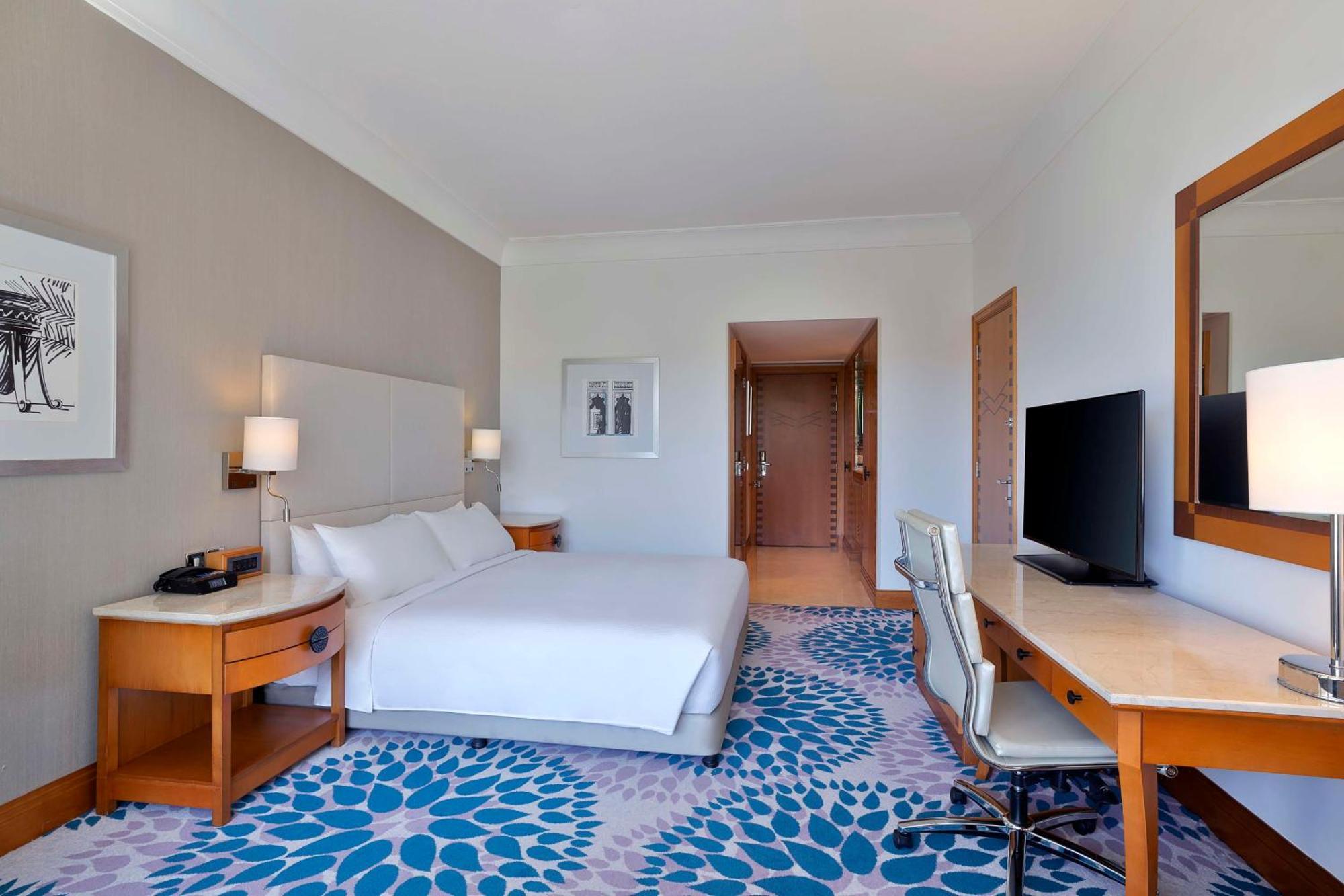 Quarto King Deluxe com Vista do Mar e Varanda