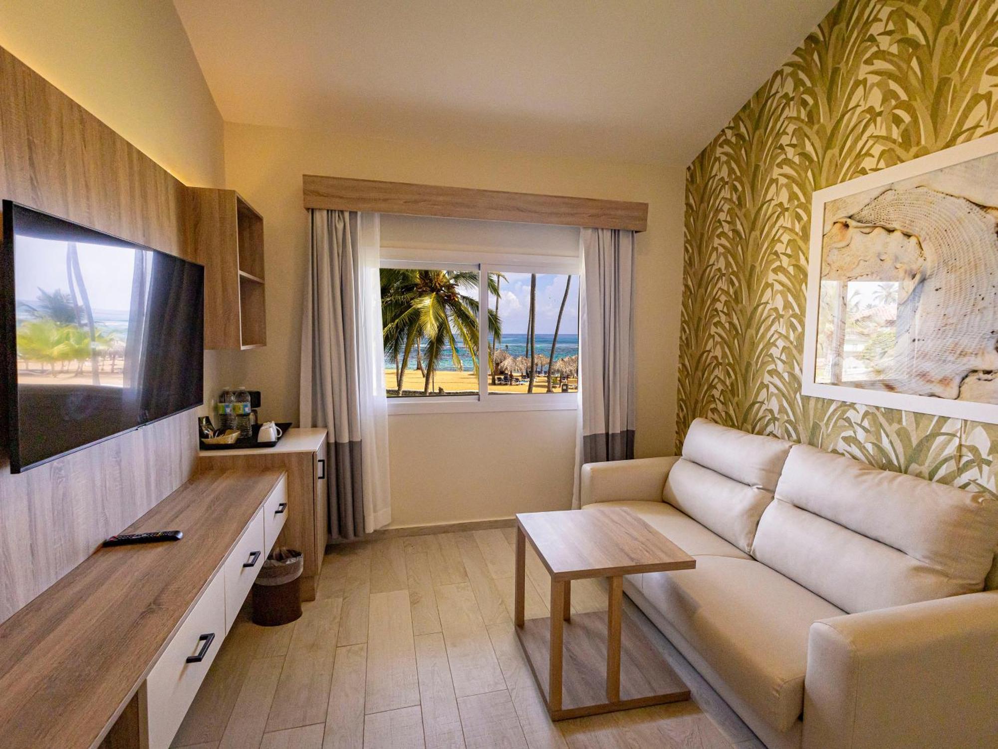 Quarto Família com Vista do Mar