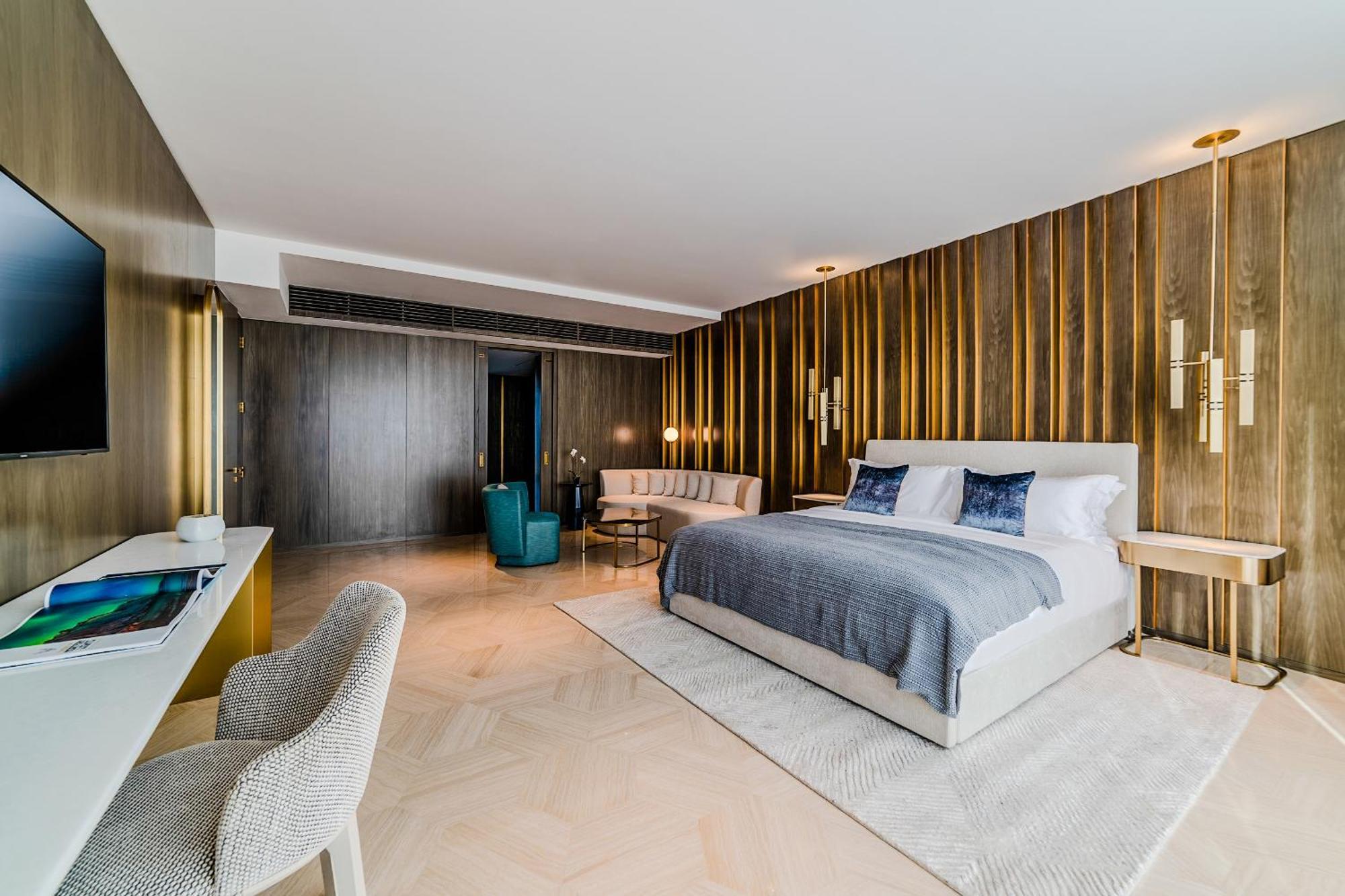 Quarto Superior com Vista Mar e Jantar de Gala de Ano Novo