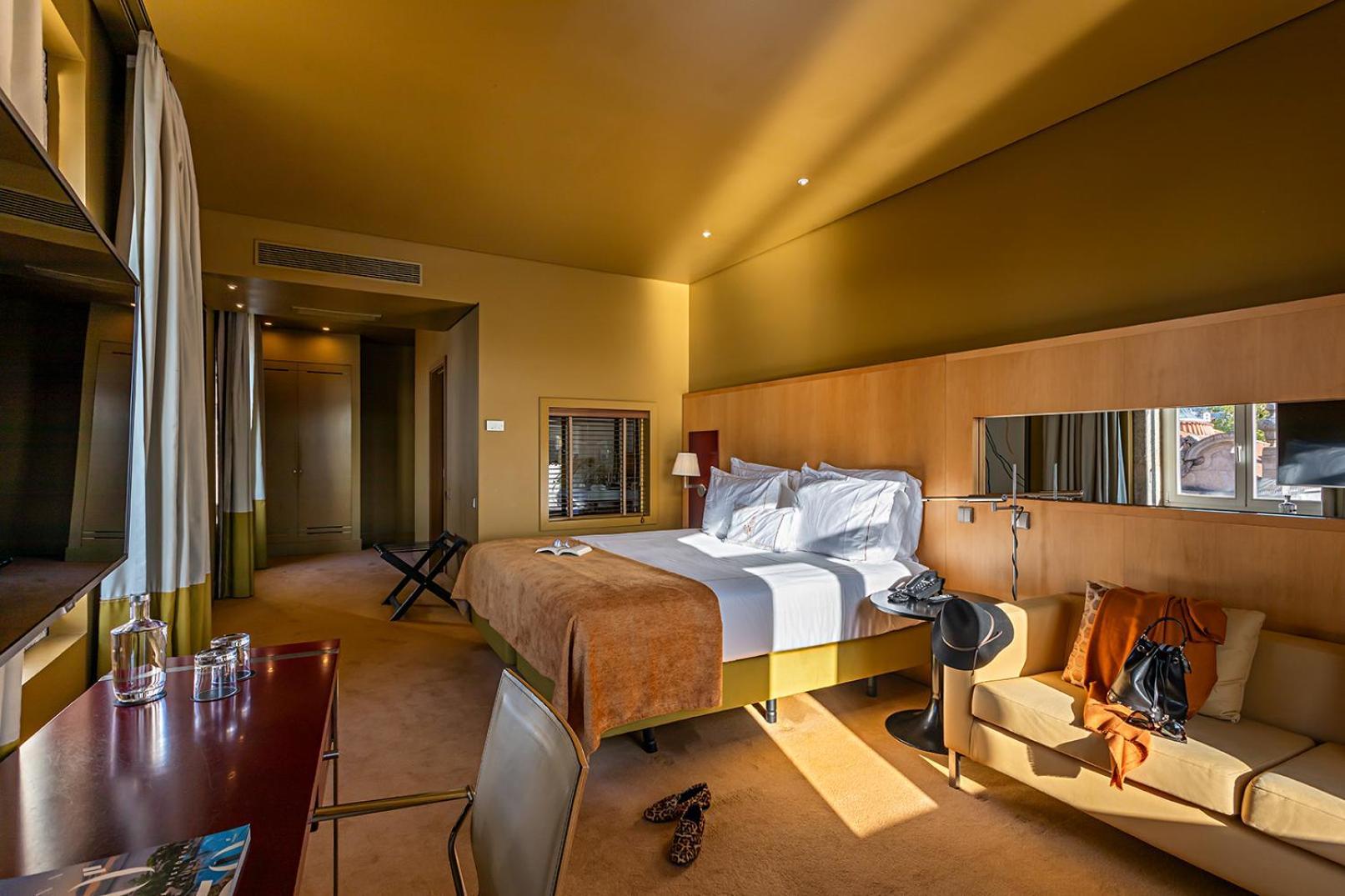 Quarto Grande com Vista e Cama Extra