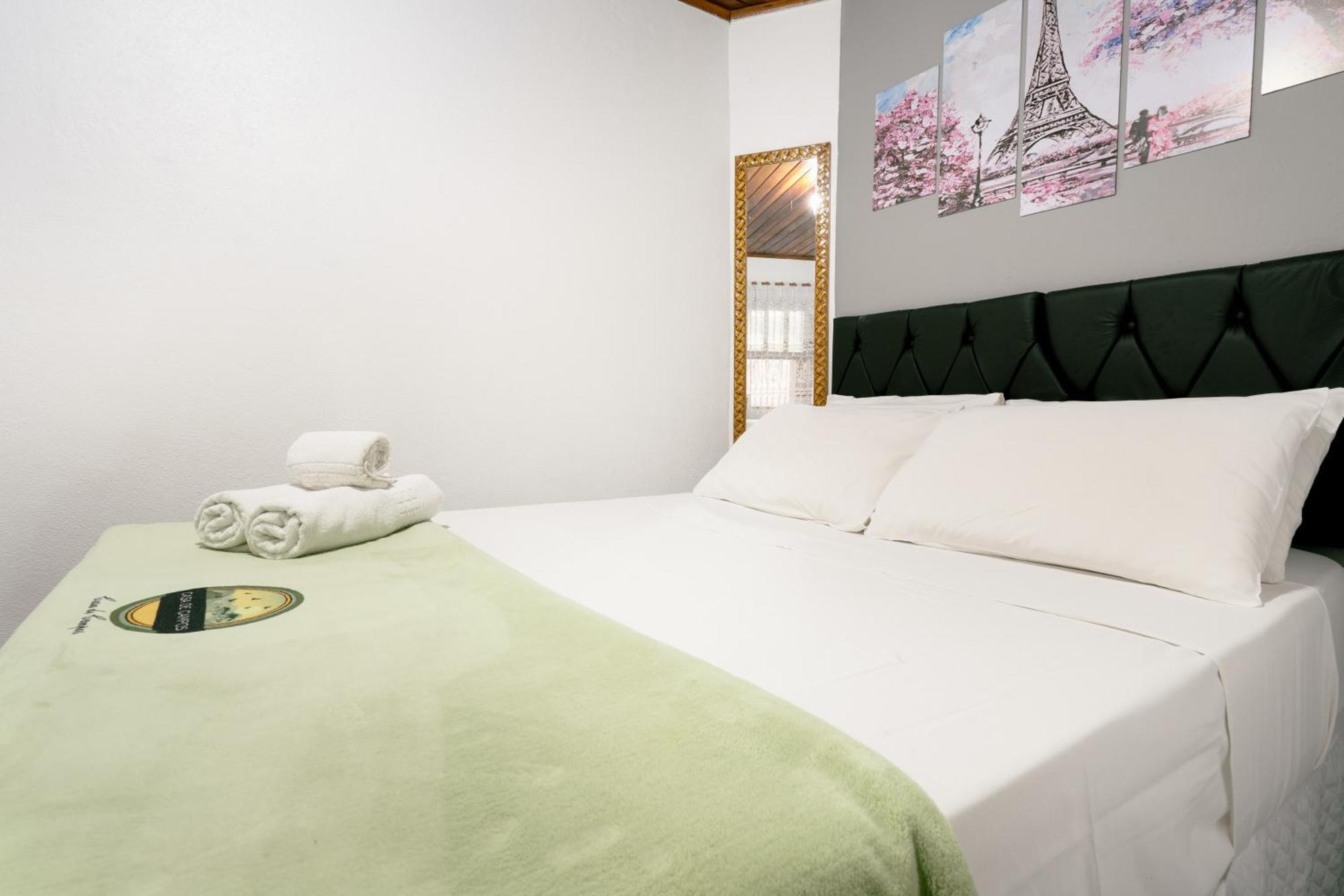 Quarto Econômico