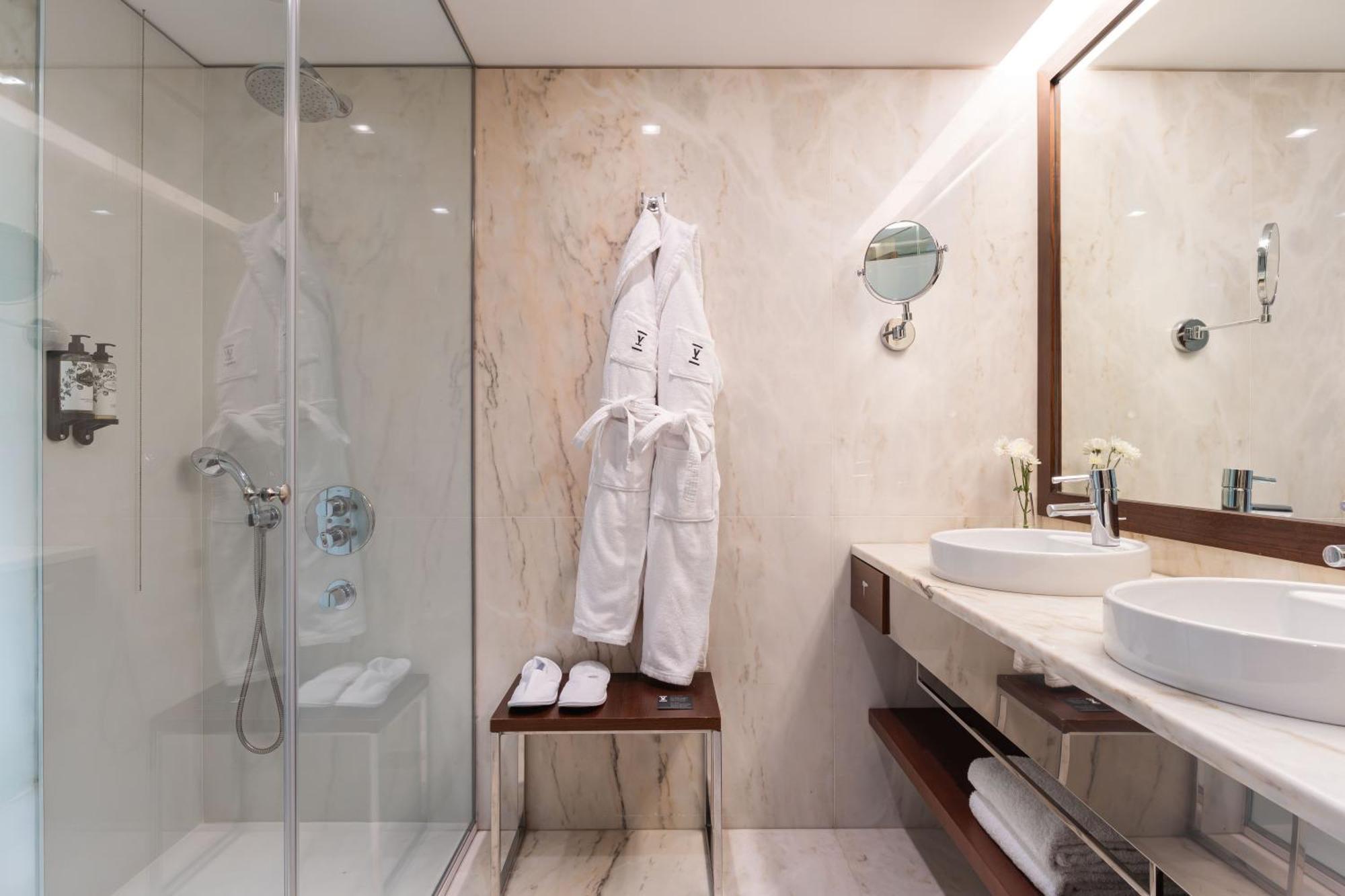 Quarto Superior com 2 Camas de Solteiro