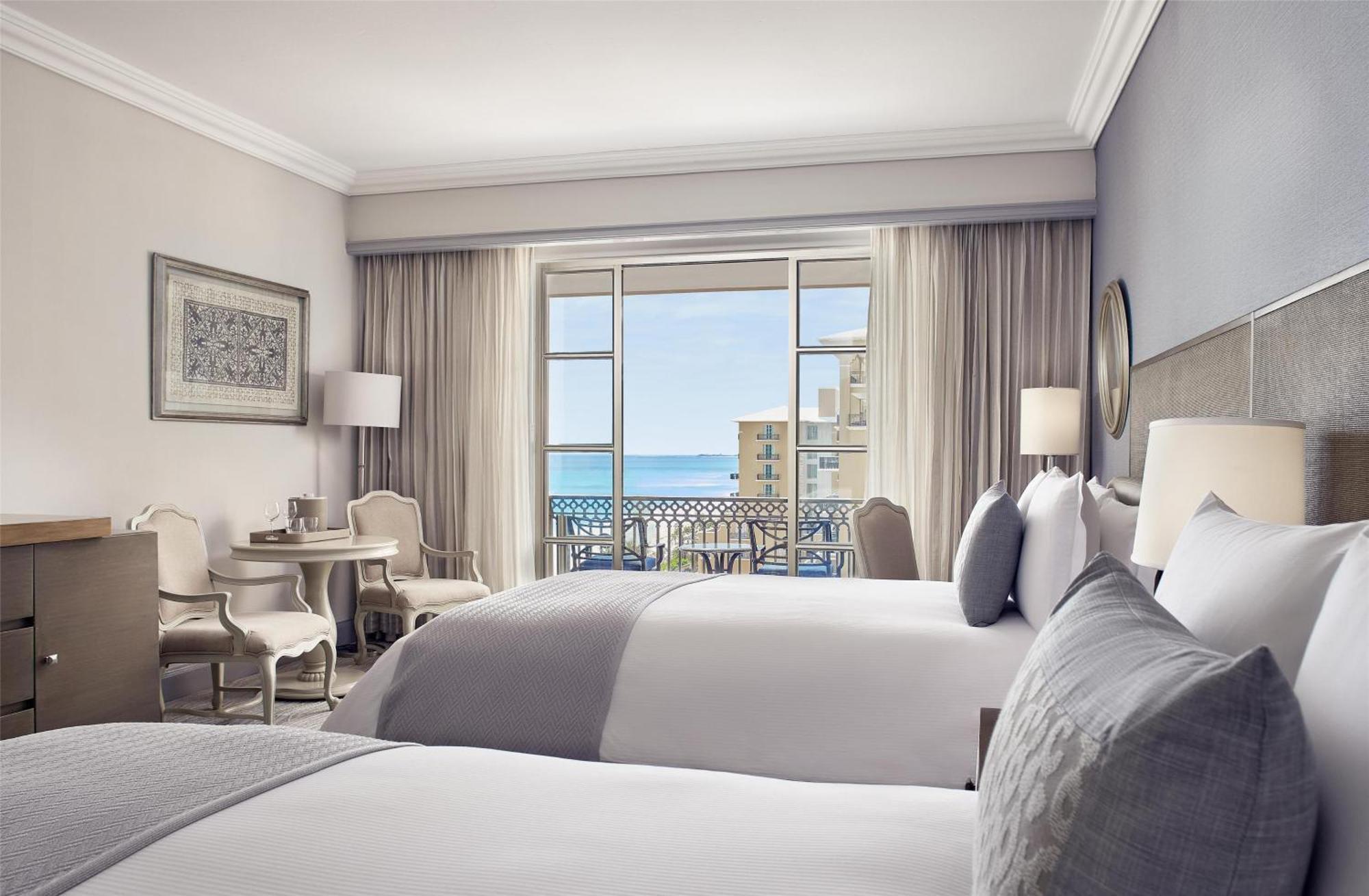 Quarto Deluxe com Cama King-size e Vista do Mar