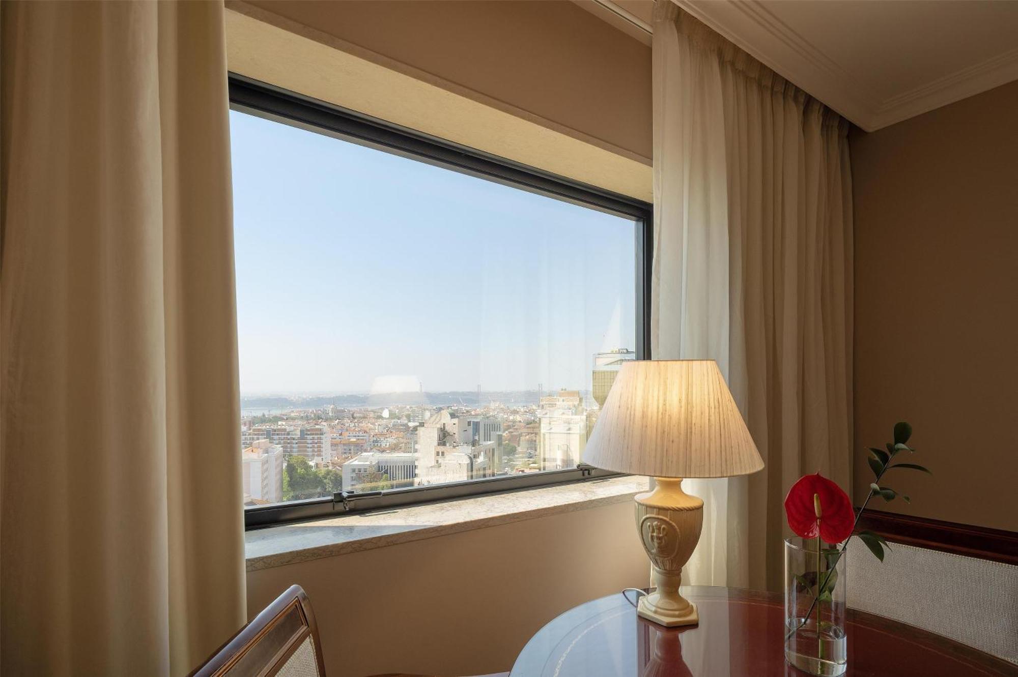 Quarto superior com vista do rio