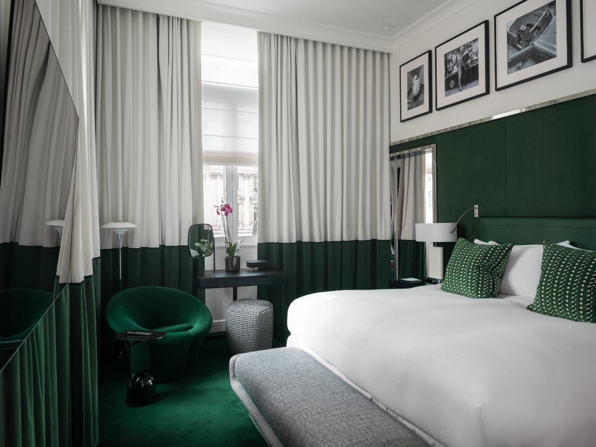 Suíte Prestige com Cama King-size, Sala de Estar Separada e Vista da Waterloo Place e da Pall Mall