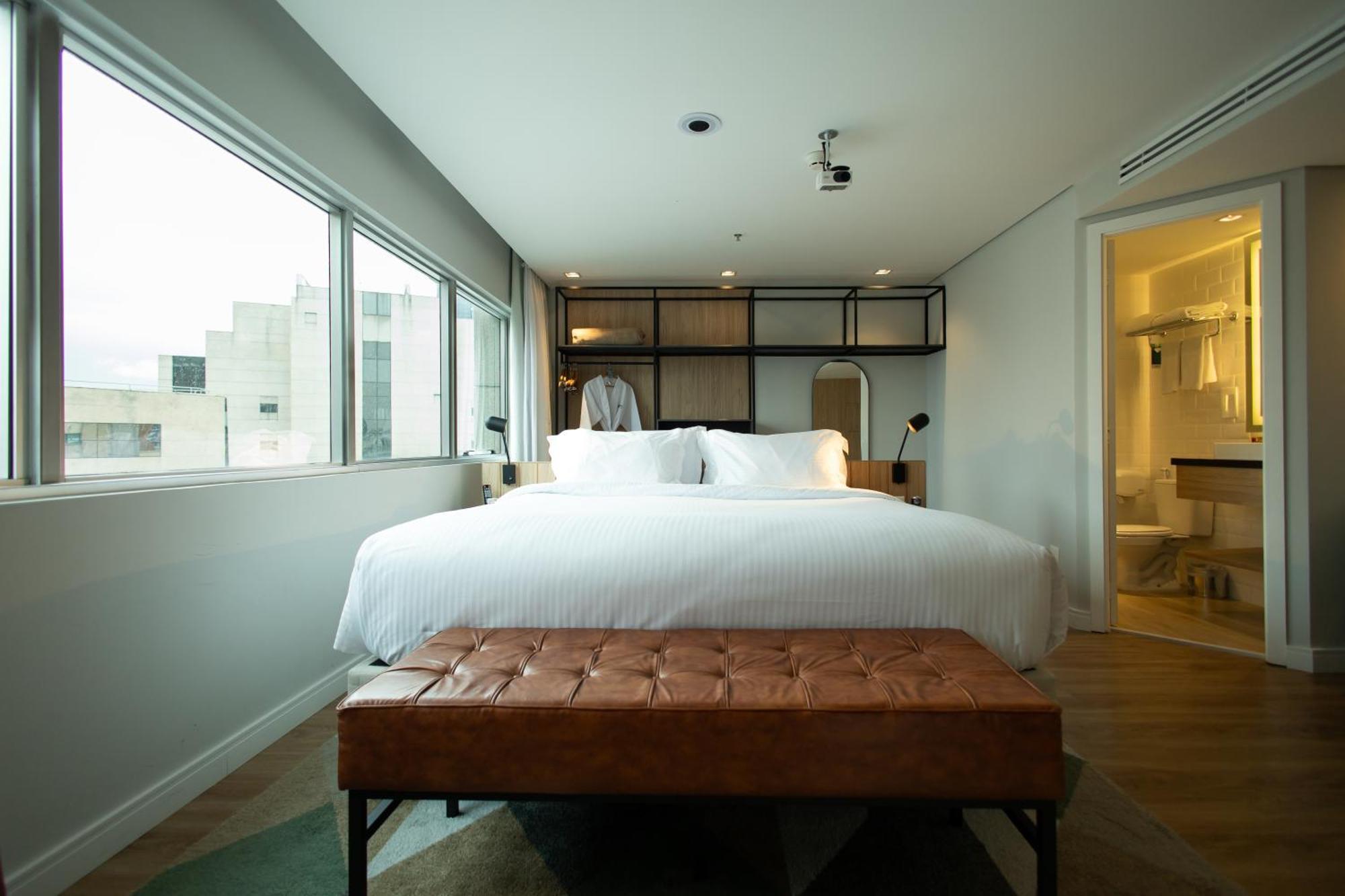 Quarto Royal Tech com Cama King-size