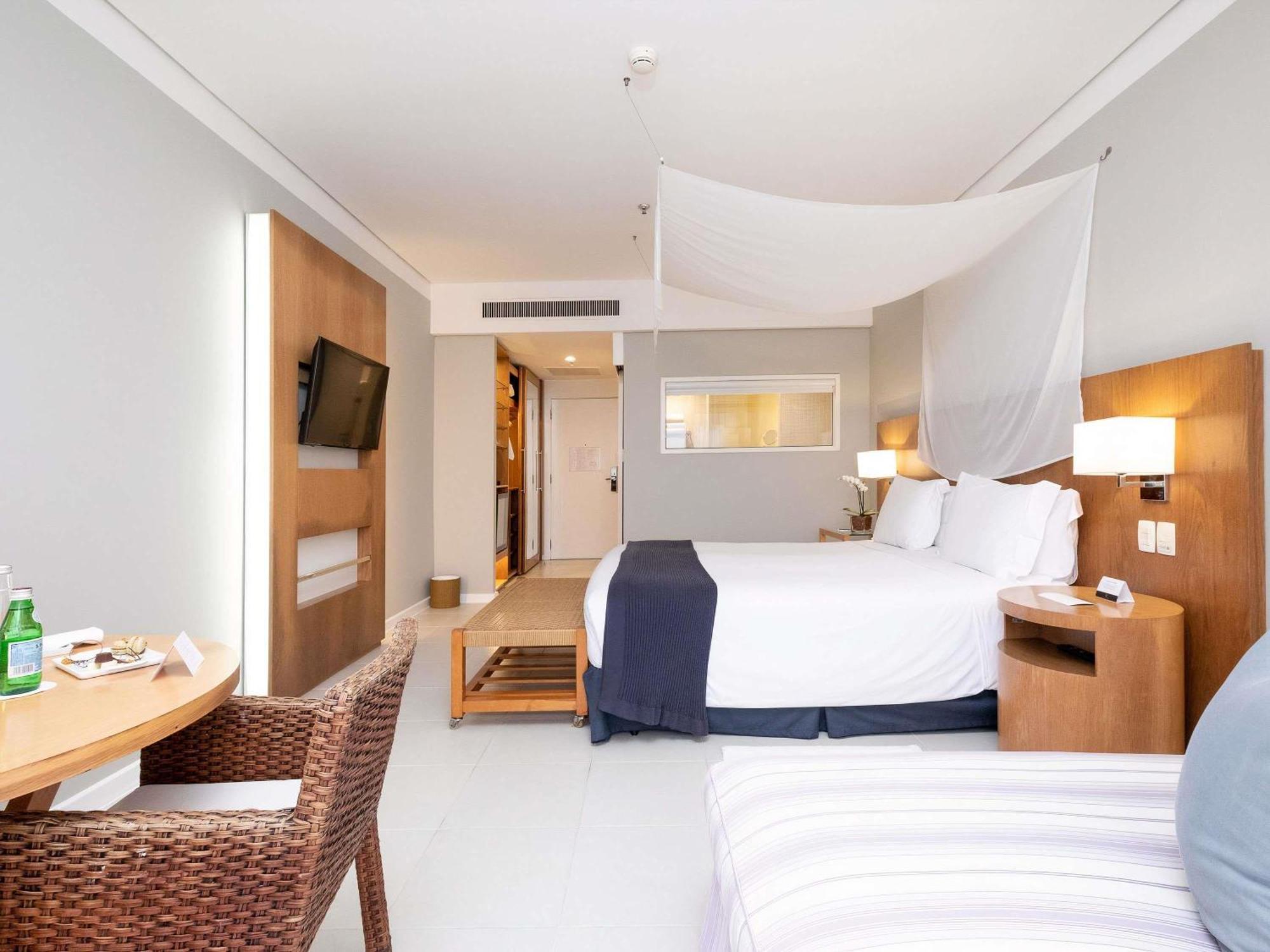 Classic Double Room with Balcony and Mountain View