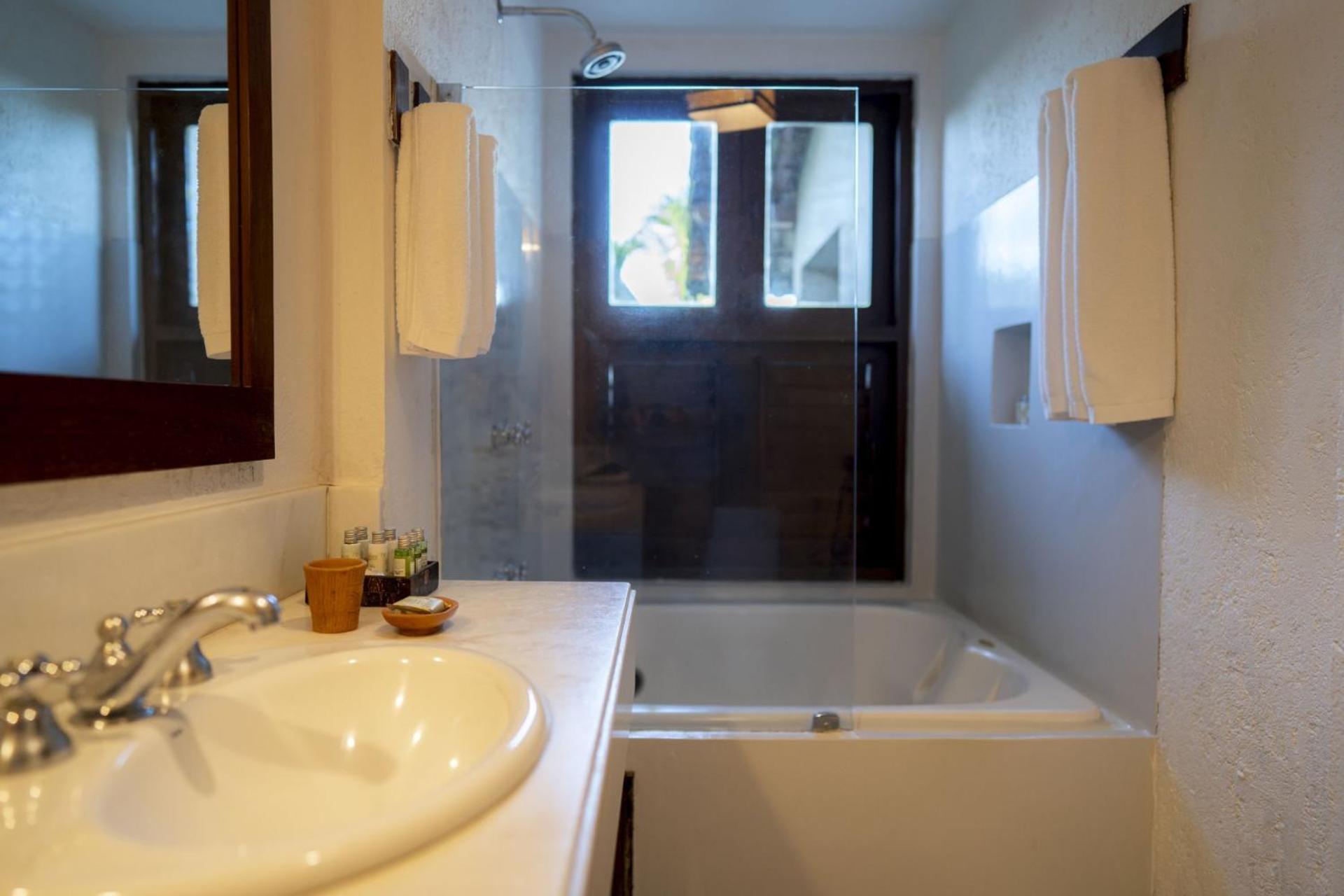 Quarto Triplo com Vista Mar (Não Pode Acomodar Crianças)