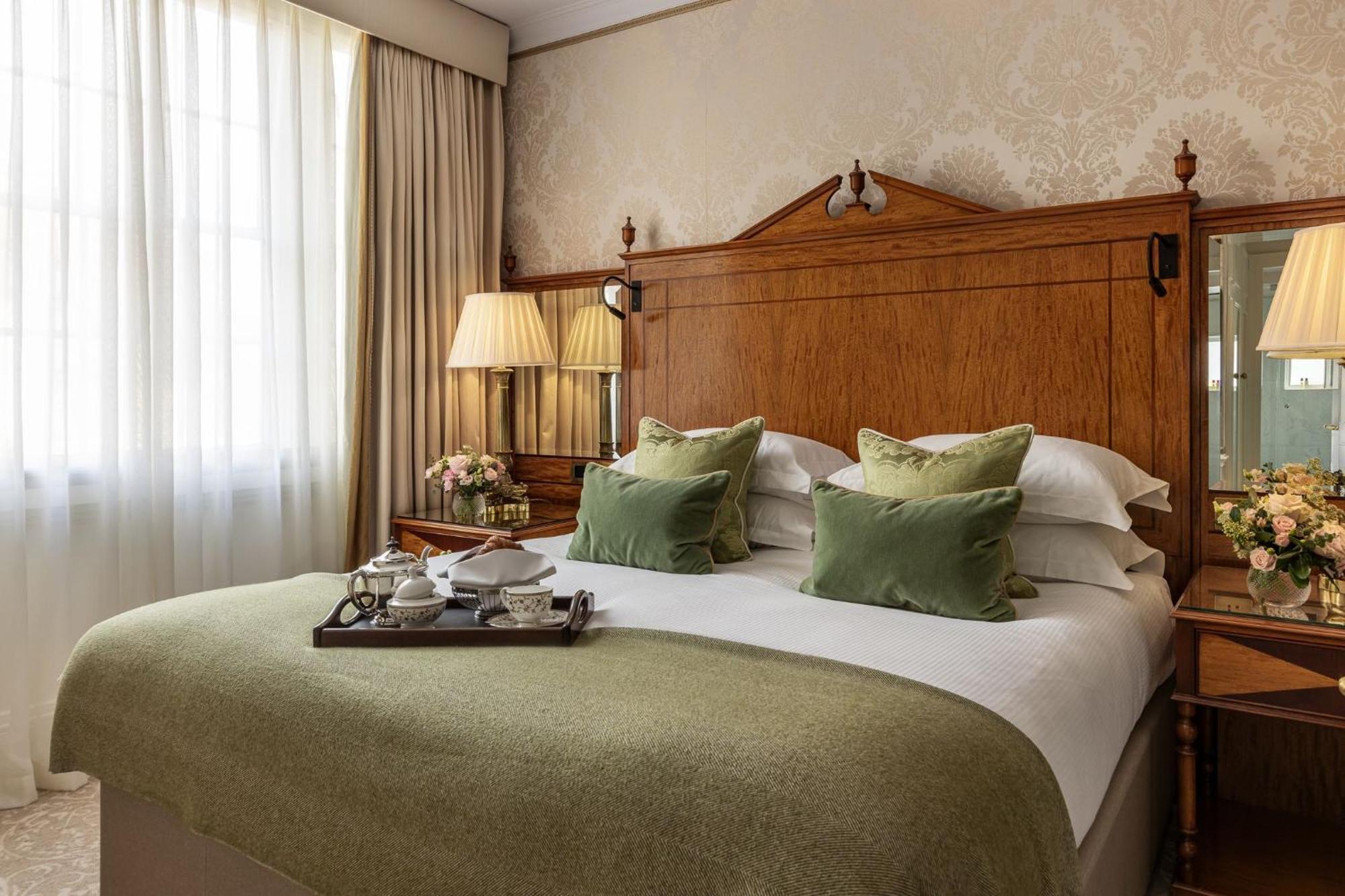 Deluxe Single Room,1742580215:JPEG