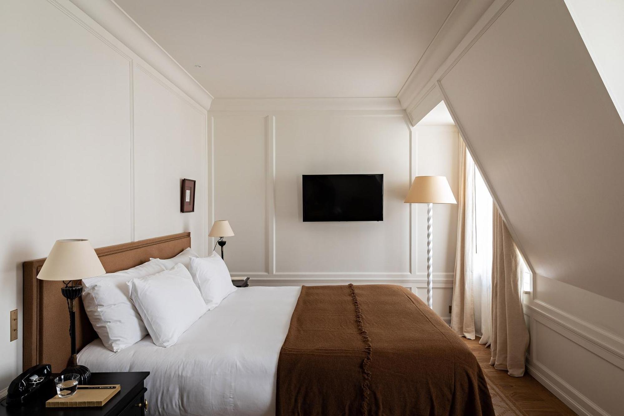 Double Room,1742606617:JPEG