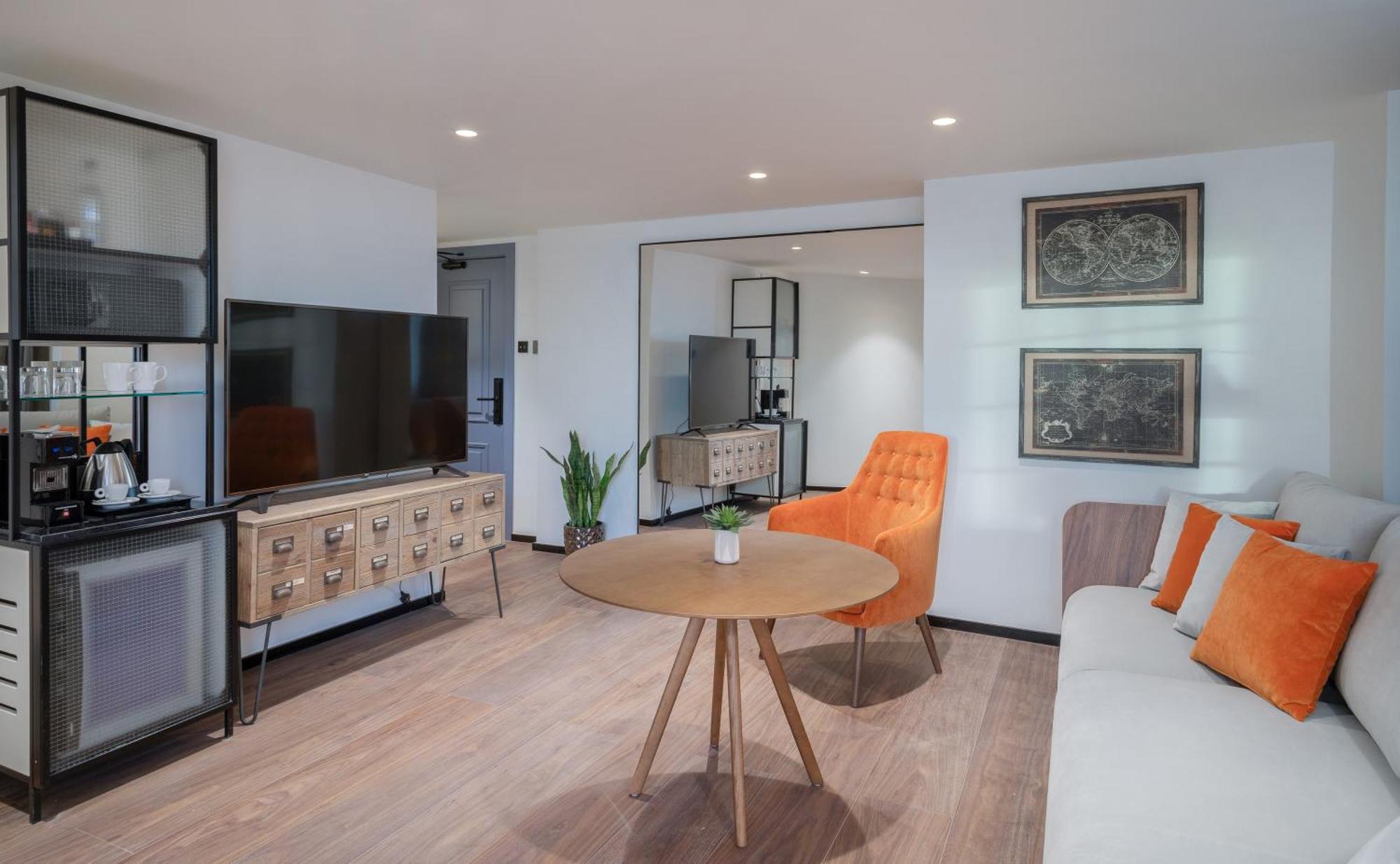 The Level Executive Junior Suite with Executive Lounge Access