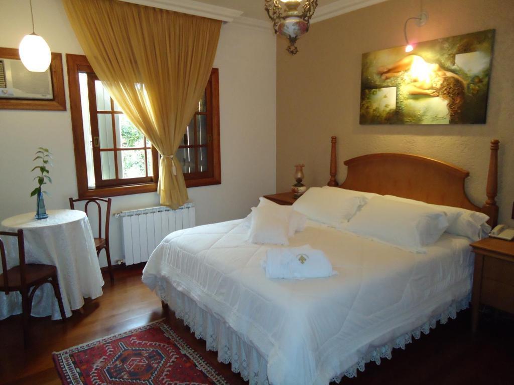 Quarto Duplo Super Luxo (2 Adultos)