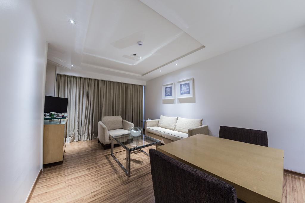 Luxury Suite with Hot Tub,448448457:JPEG