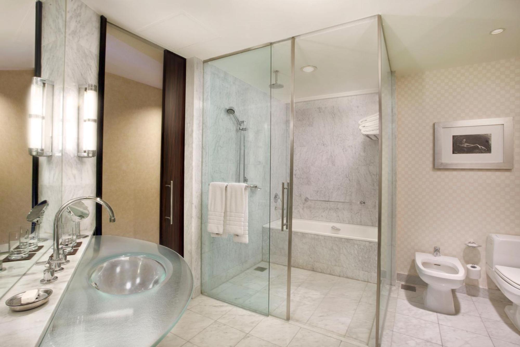 Quarto com 2 Camas de Solteiro