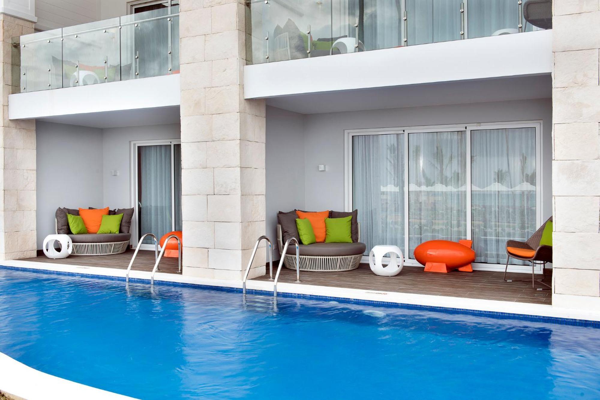 Suíte Nest com acesso direto à piscina