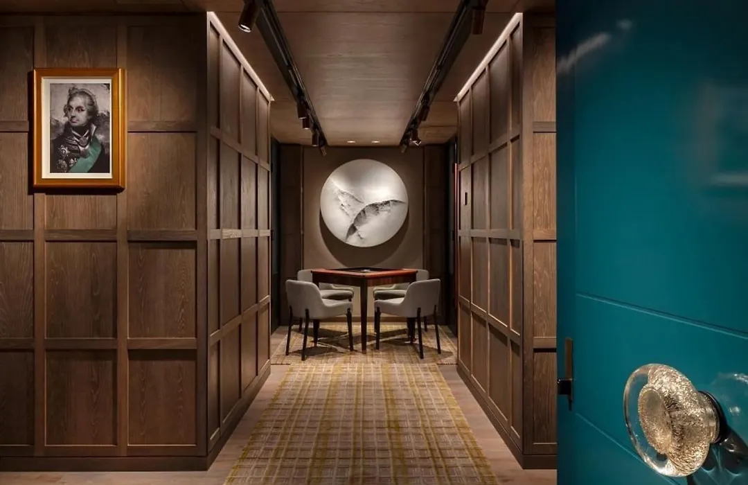 The Londoner-1