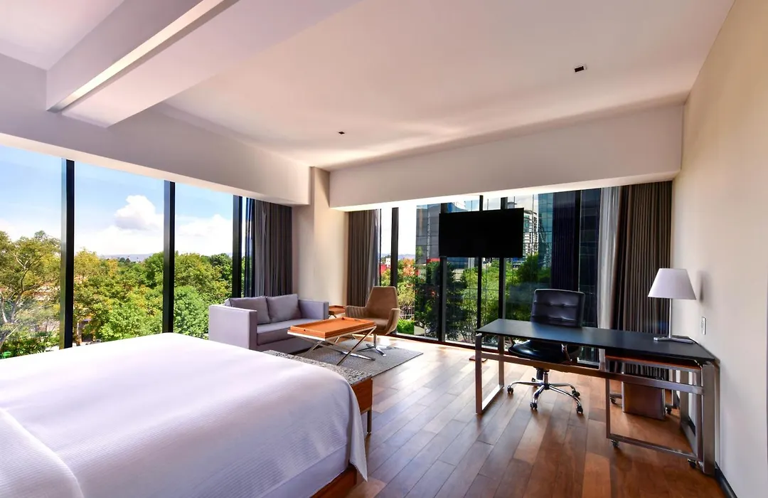 Krystal Grand Suites Insurgentes-1