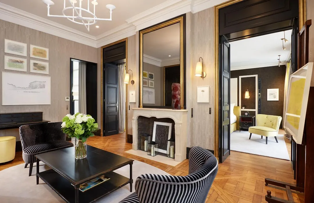 Le Pavillon De La Reine & Spa, Place Des Vosges-1