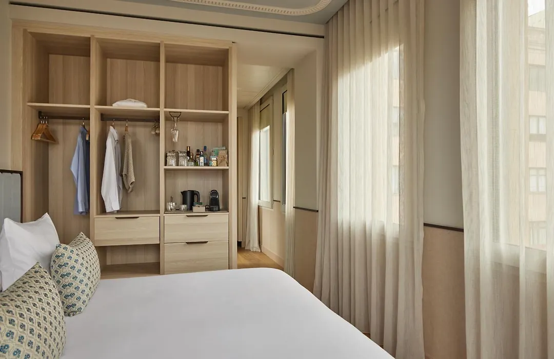 Grand Hotel Central, Small Luxury Hotels-1