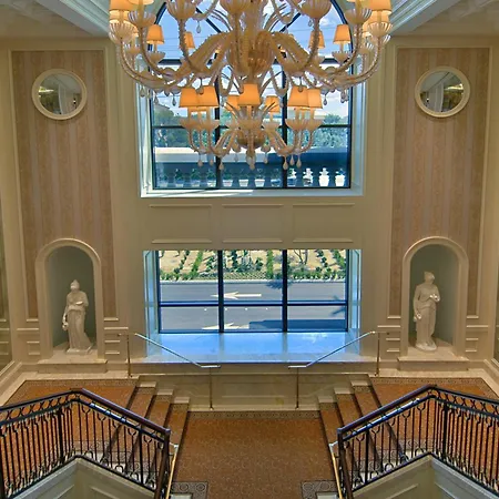 Caesars Palace Hotel & Casino-3
