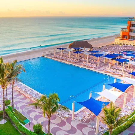 Crown Paradise Club Cancun-2