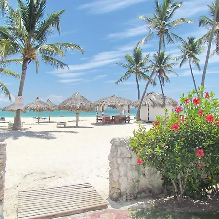 Tropicana Suites Deluxe Playa Los Corales-2