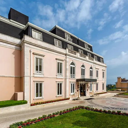 Olissippo Lapa Palace - The Leading Hotels Of The World-3
