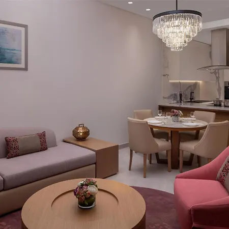 Hilton Dubai Creek Hotel & Residences-3