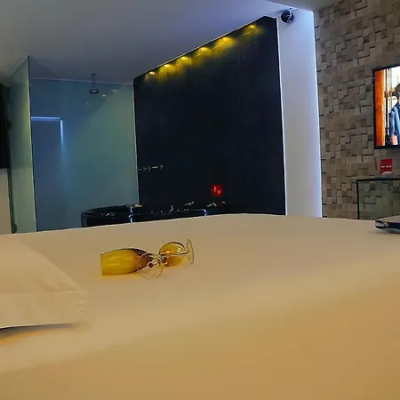 Nexos Motel Tamarineira (Adult Only)-3